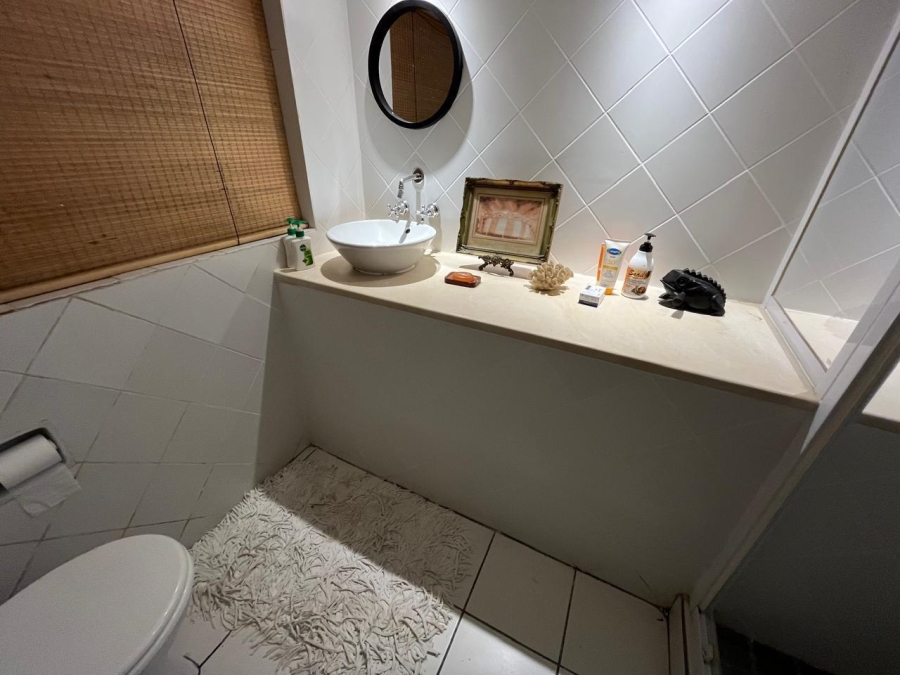 To Let 3 Bedroom Property for Rent in Wynberg Upper Western Cape